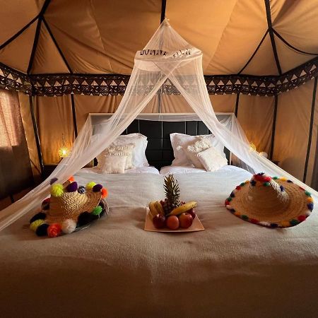 Luxury Traditional Tent Camp Merzouga Bagian luar foto
