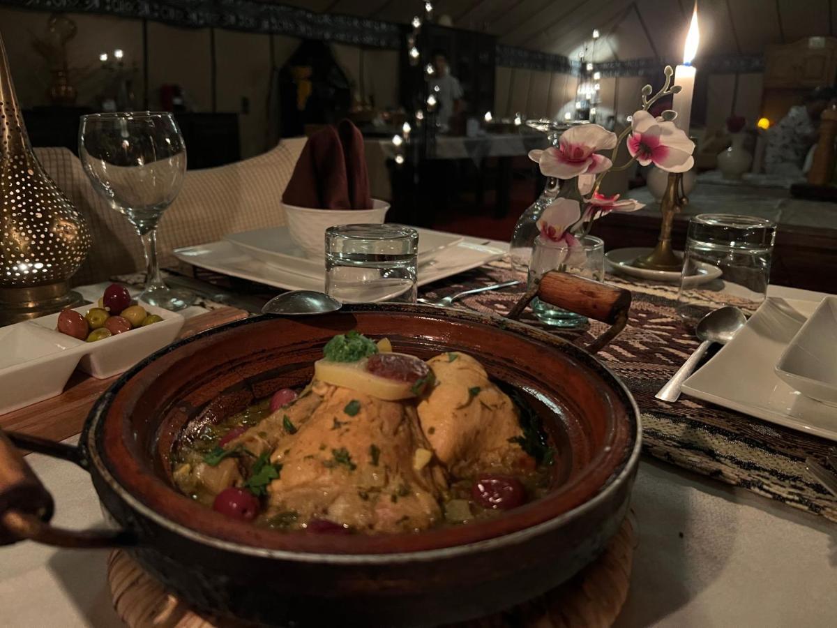 Luxury Traditional Tent Camp Merzouga Bagian luar foto