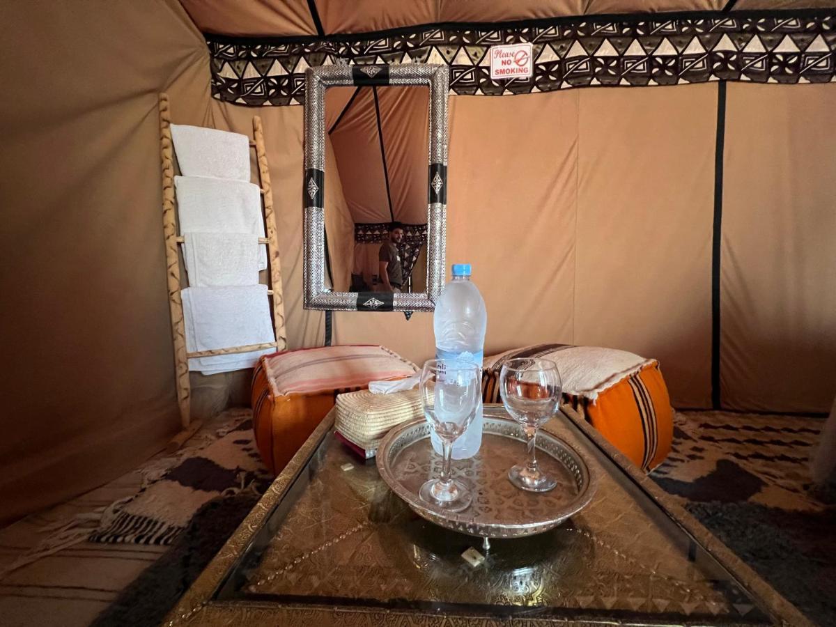 Luxury Traditional Tent Camp Merzouga Bagian luar foto