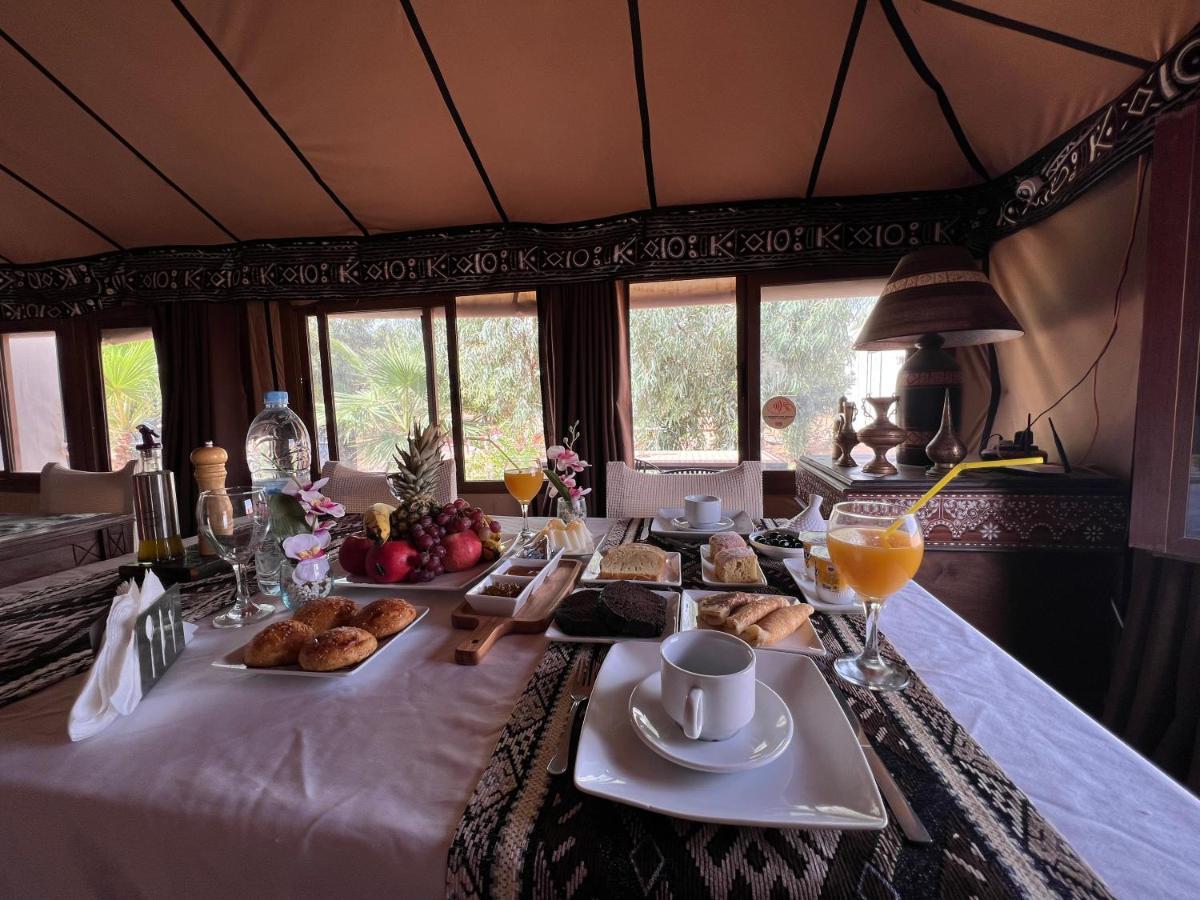 Luxury Traditional Tent Camp Merzouga Bagian luar foto