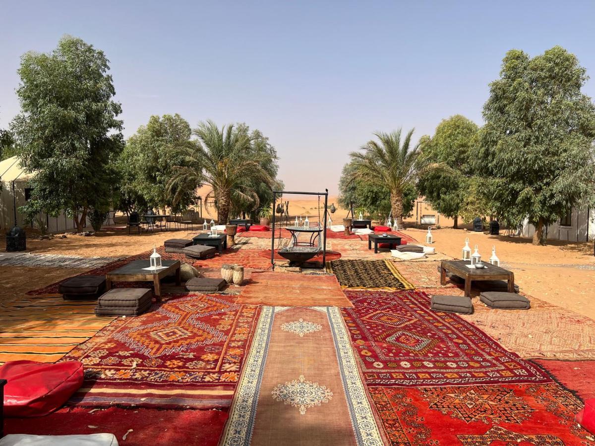 Luxury Traditional Tent Camp Merzouga Bagian luar foto
