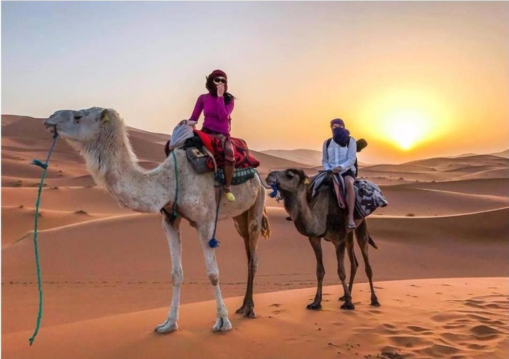 Luxury Traditional Tent Camp Merzouga Bagian luar foto